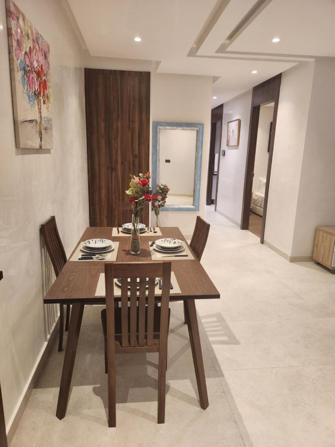 Modern Luxury Retreat: 2-Bedroom Apartment In The Heart Of Marrakech Marrakesh Exteriör bild