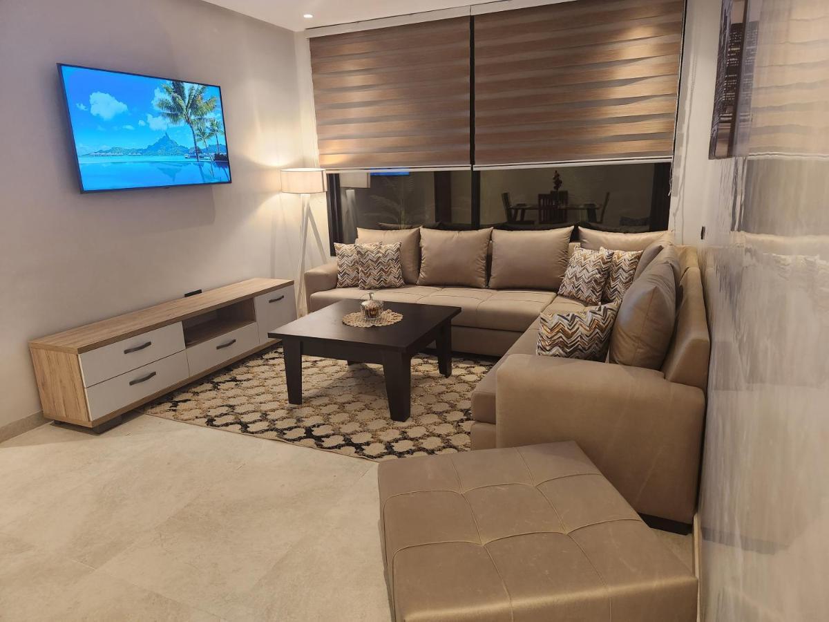 Modern Luxury Retreat: 2-Bedroom Apartment In The Heart Of Marrakech Marrakesh Exteriör bild